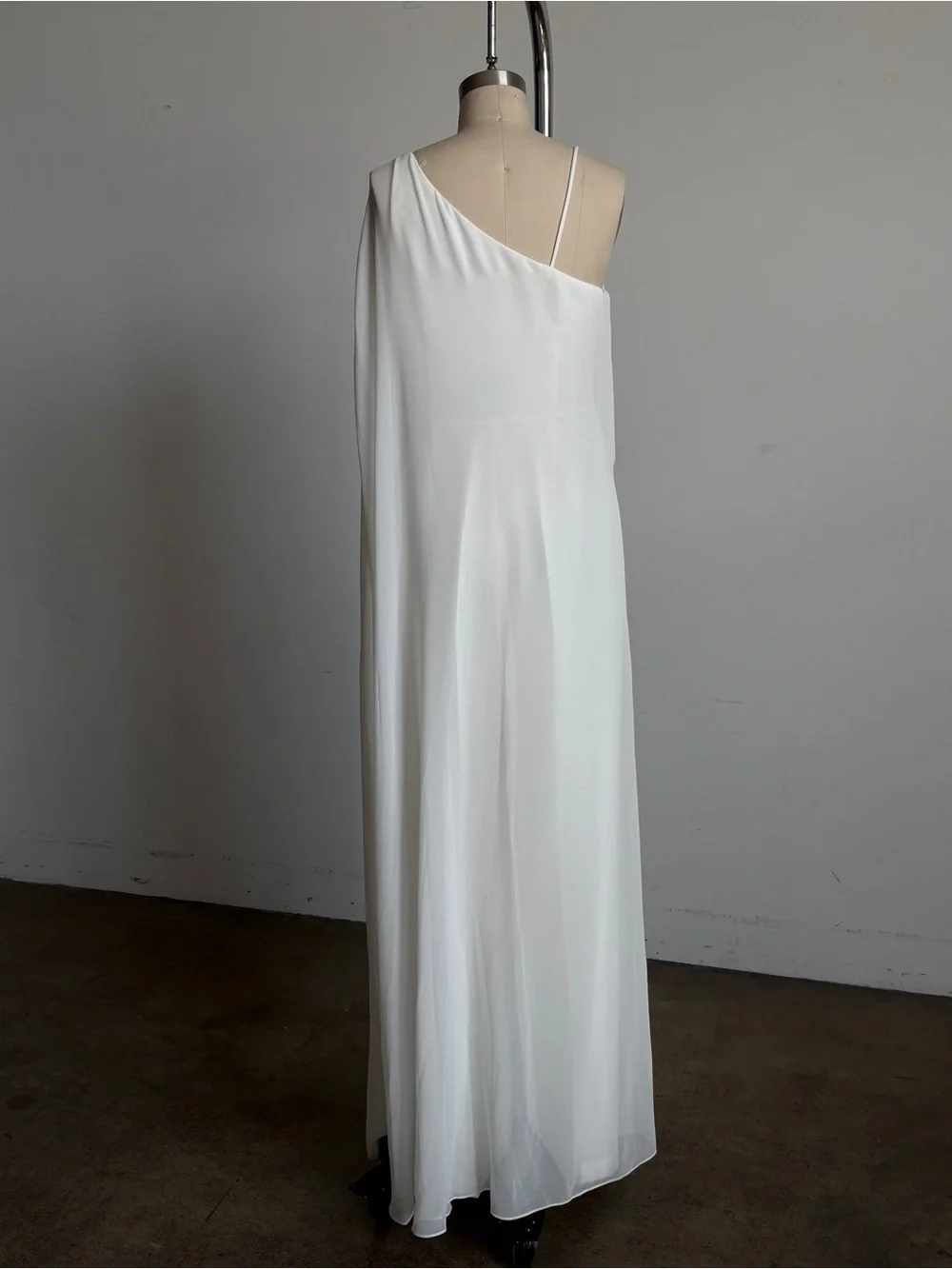$795 NWT Halston “Chelsea” OS One-Shoulder Jumpsuit in Pristine Sz 6 - Picture 6 of 15
